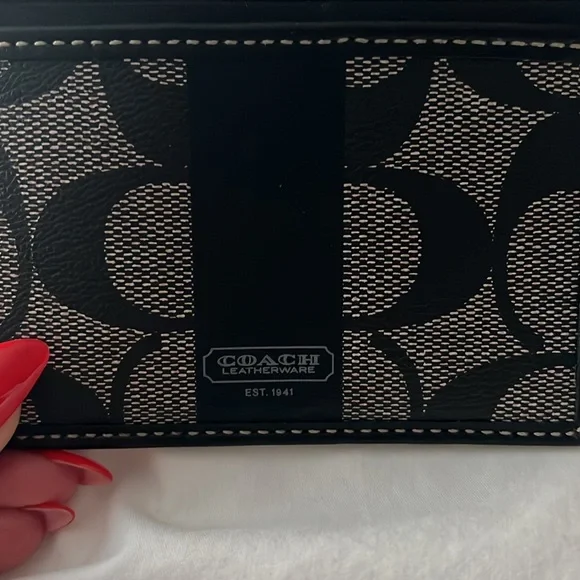 NEW Coach Leather Wallet/Cardholder - Picture 3 of 4